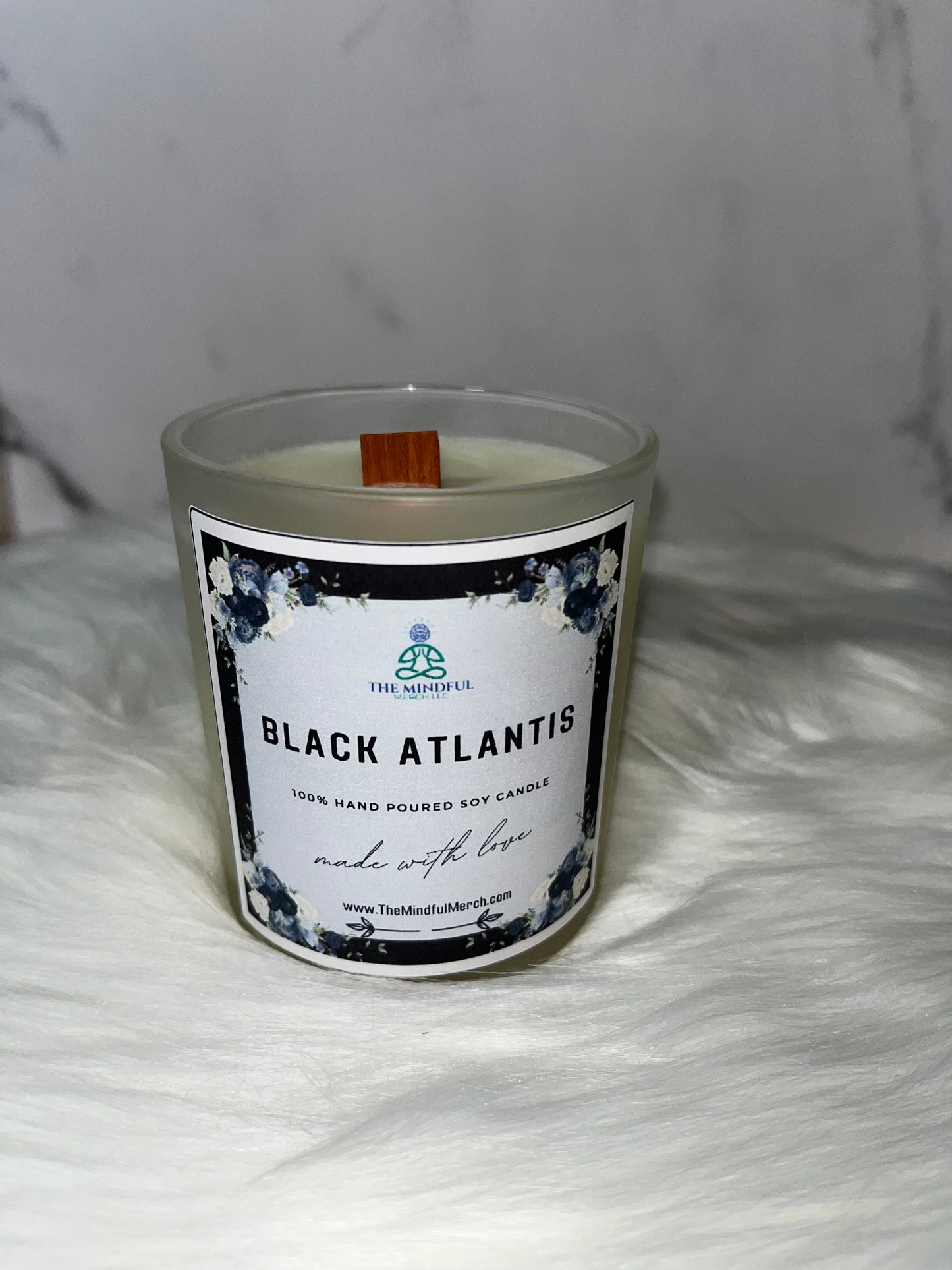 Black Atlantis 14oz Hand Poured Candle