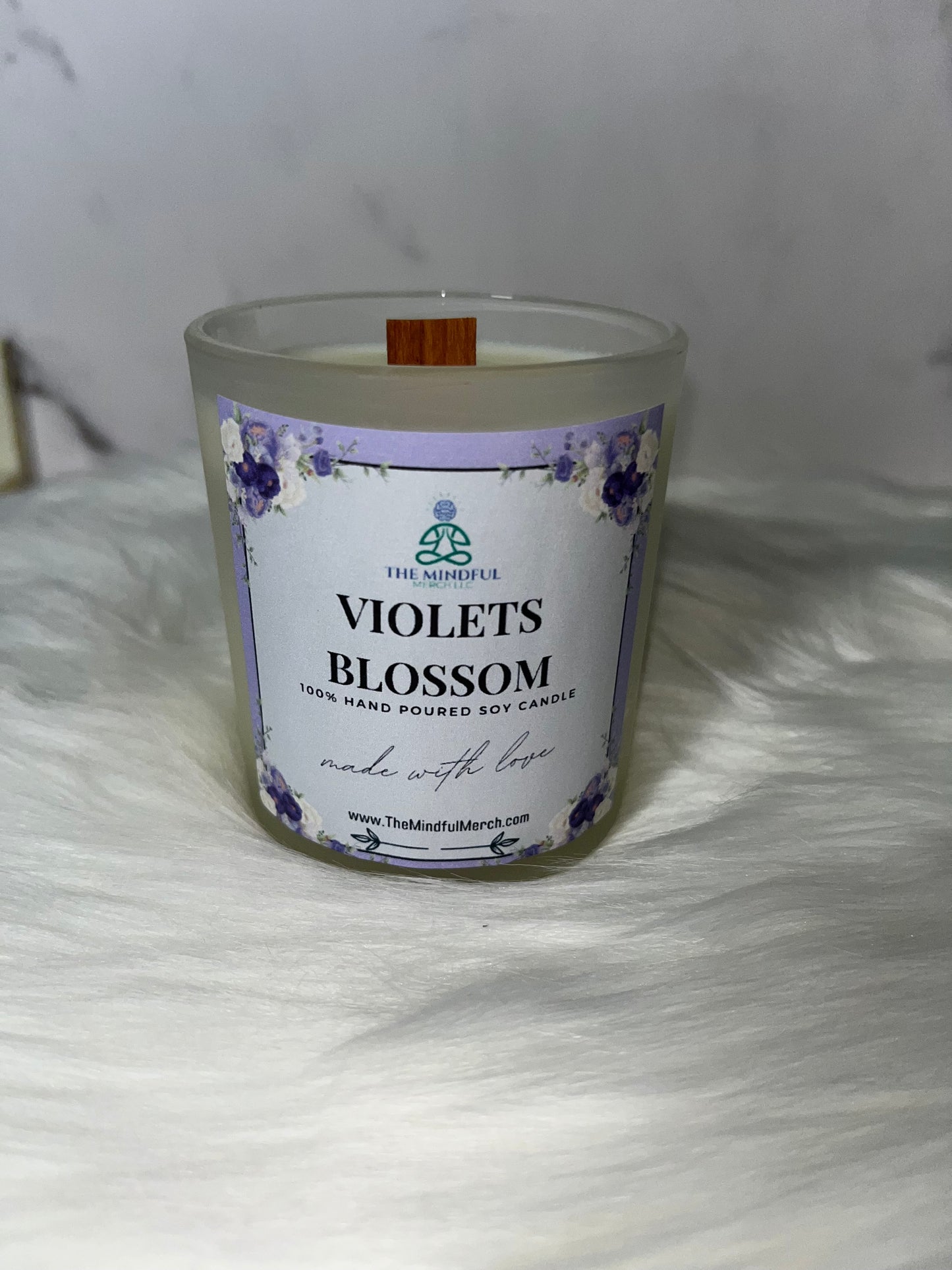 Violets Blossom 14oz. Hand Poured Candle